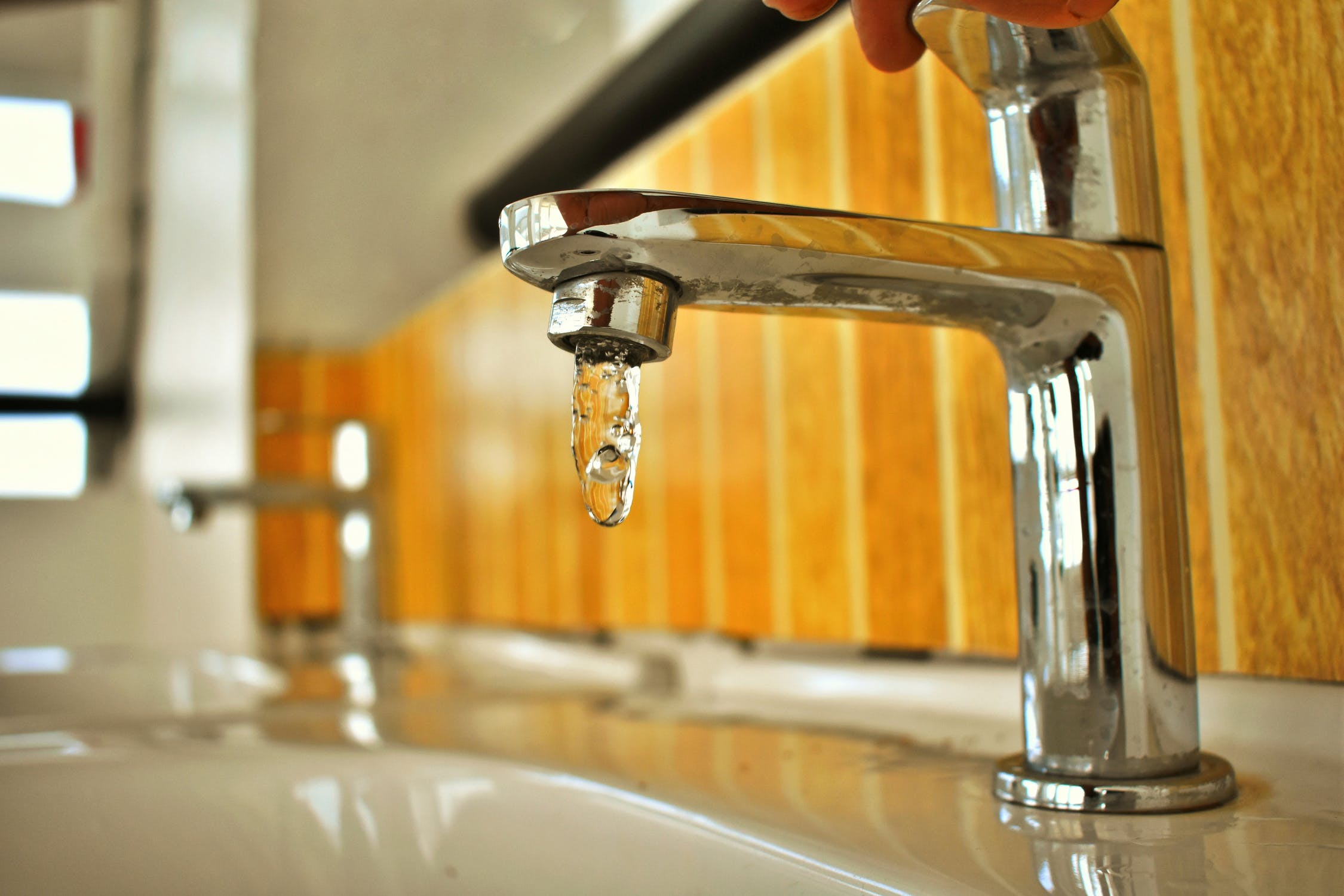 Learn About Common Causes Of Leaky Faucets A1 Best Plumbing